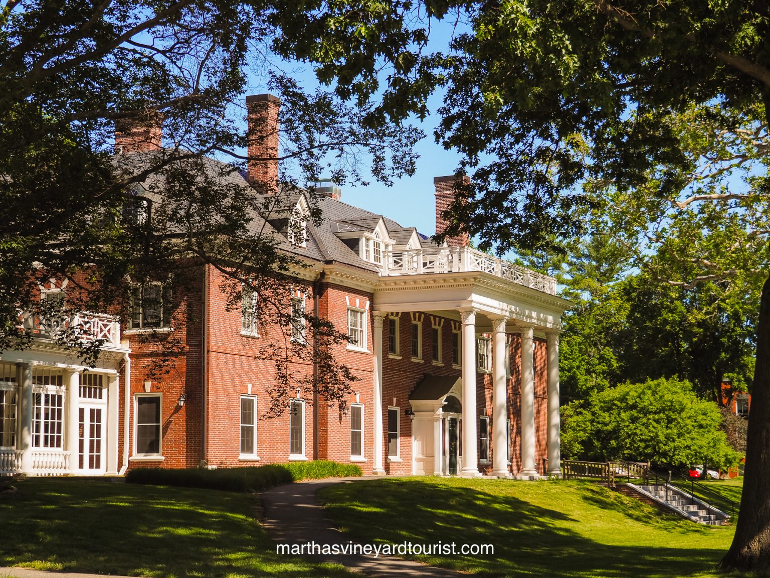 Things to do in Amherst MA (+ Where To Stay and To Eat)